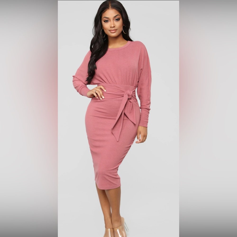 🚨PRICE DROP🚨🌷Dark mauve sweater dress!
